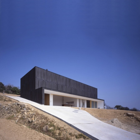日本建筑师Tezuka设计的山间工作室